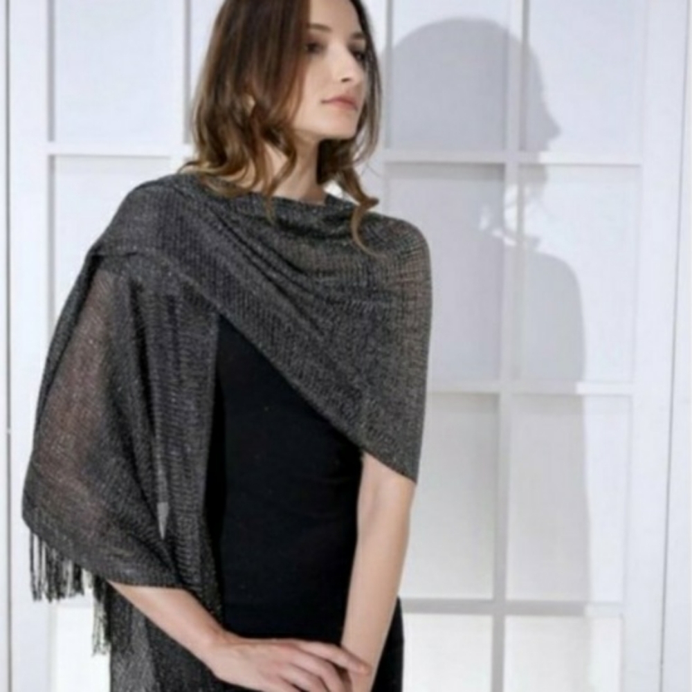 ● Sparkle Shawls Wrap Black Silver
